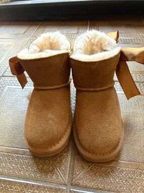 Kids Bear Paw Cozy Faux-Shearling Bow Winter Boots - Tan